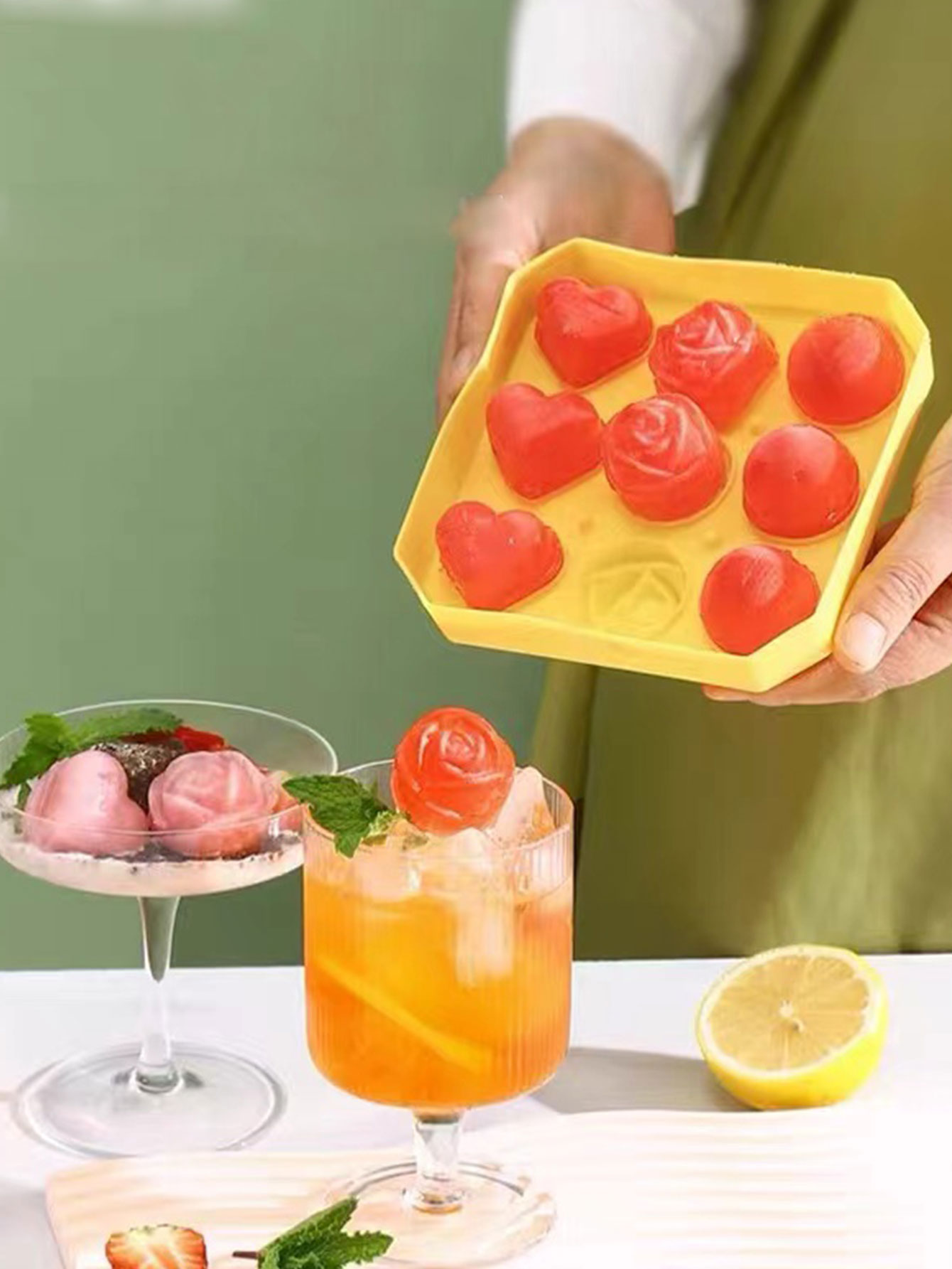 ローズアイスキューブ型製氷皿食品グレードのシリコーンソフト家 - Ice Mold Sphere のレビューと価格