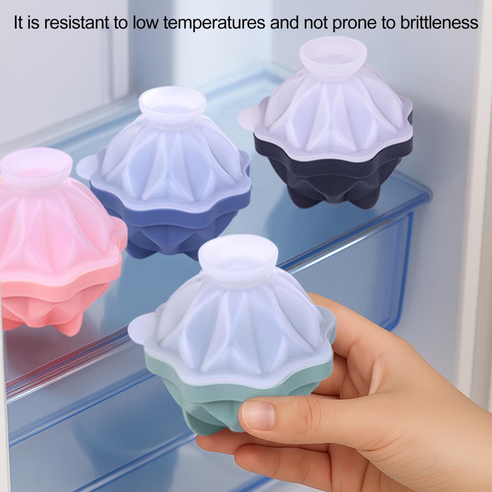 カクテル用球状アイス型セット。臭いが移らない収納ケース付き、 - Ice Mold Sphere のレビューと価格